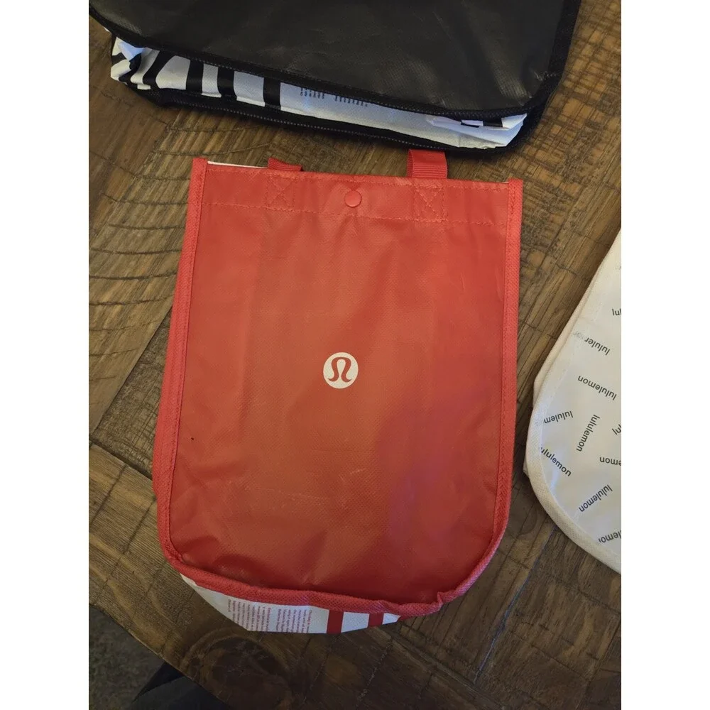 Lululemon Reusable Bags 1 Large 4 Small Bags